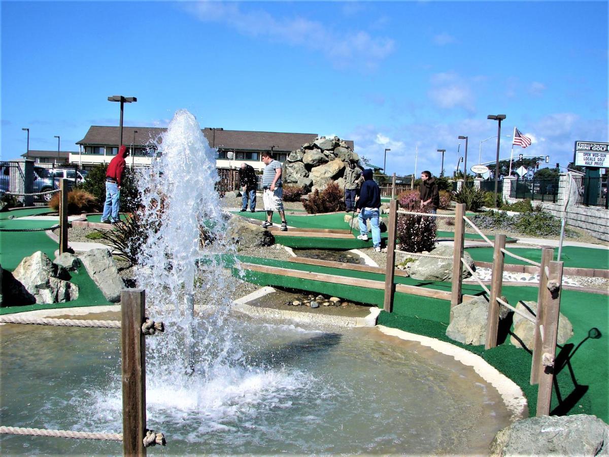 Emerald Dolphin Inn&Mini Golf Fort Bragg Exterior foto