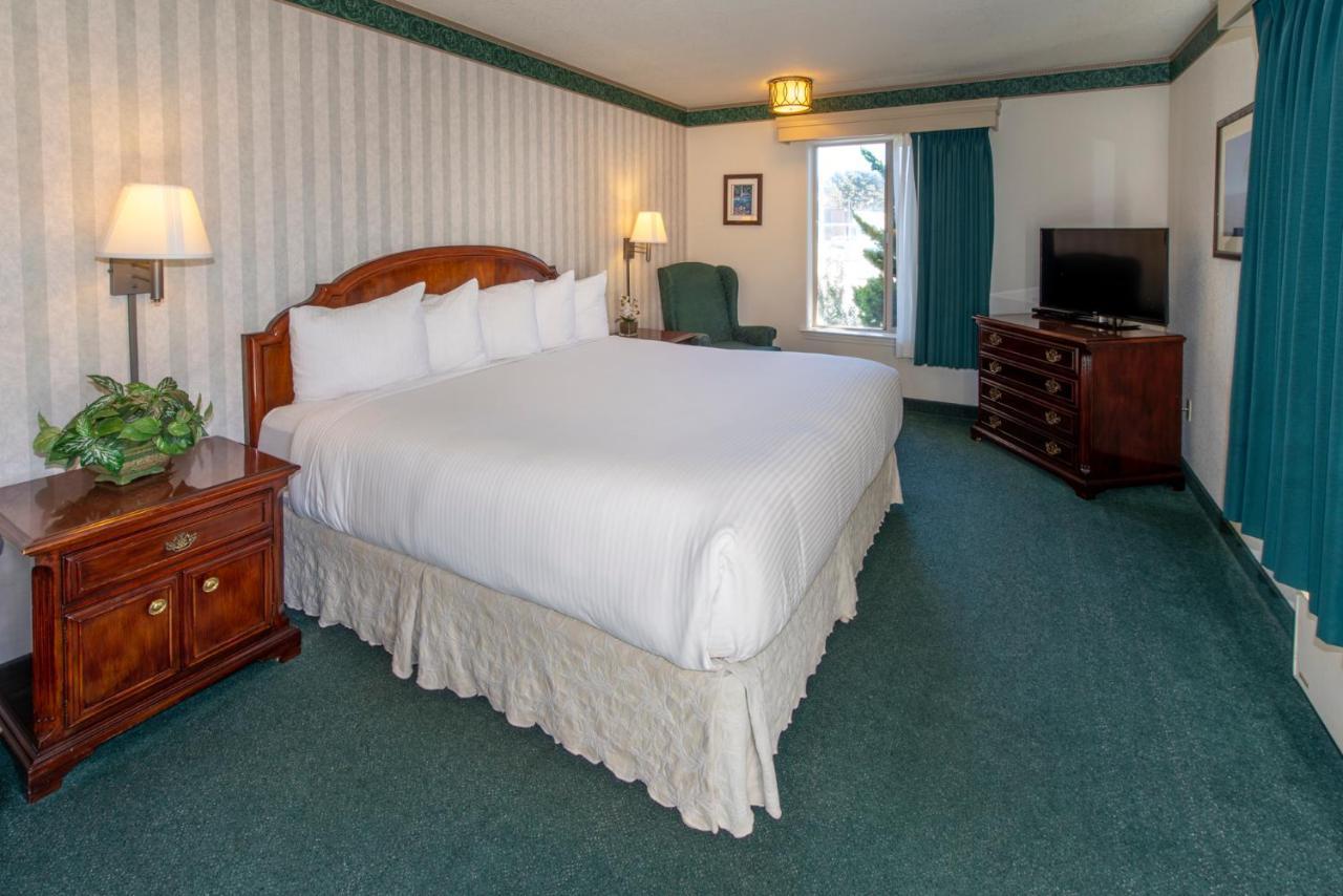Emerald Dolphin Inn&Mini Golf Fort Bragg Exterior foto